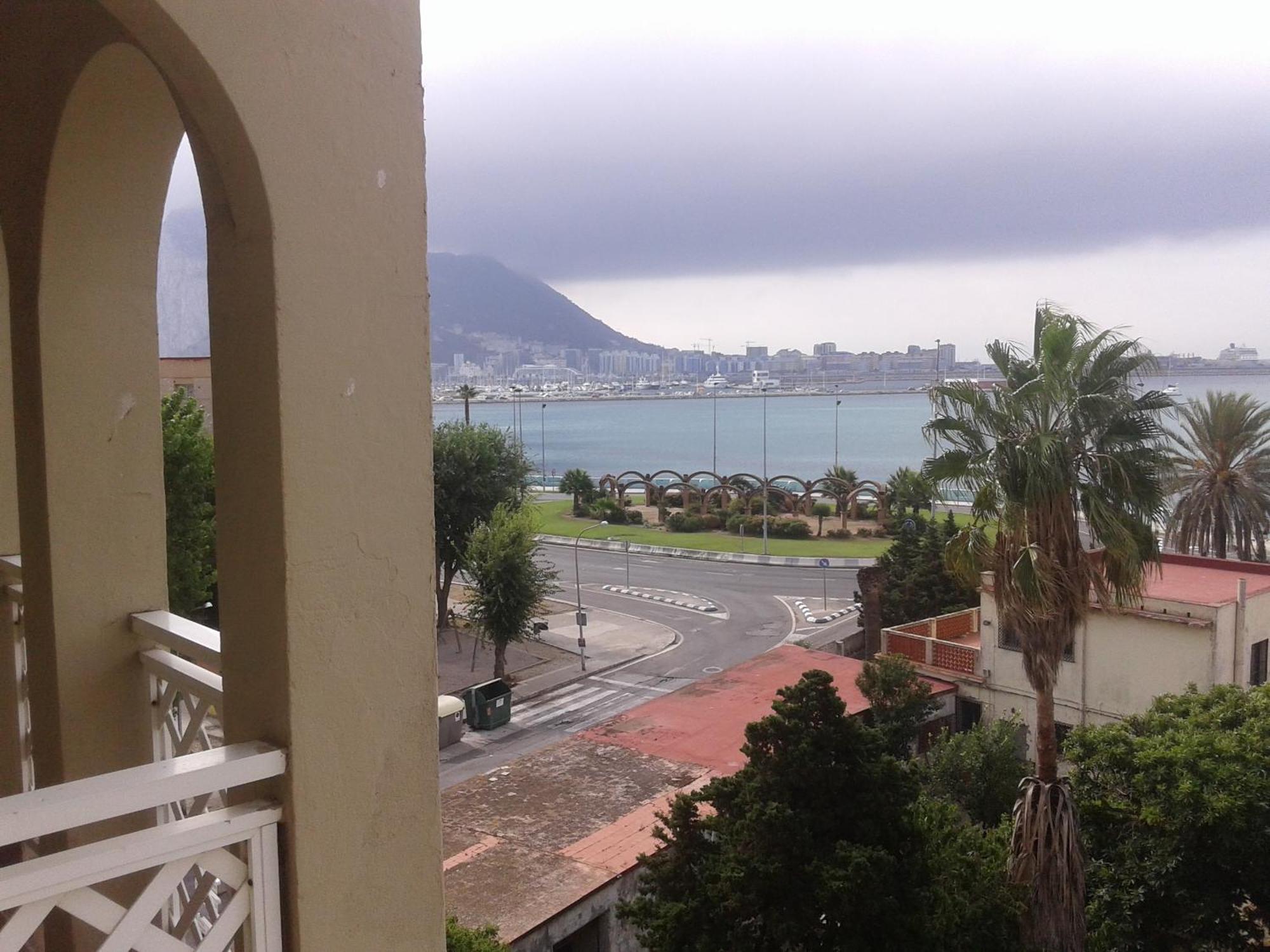Ac Hotel La Linea By Marriott La Línea de la Concepción Εξωτερικό φωτογραφία