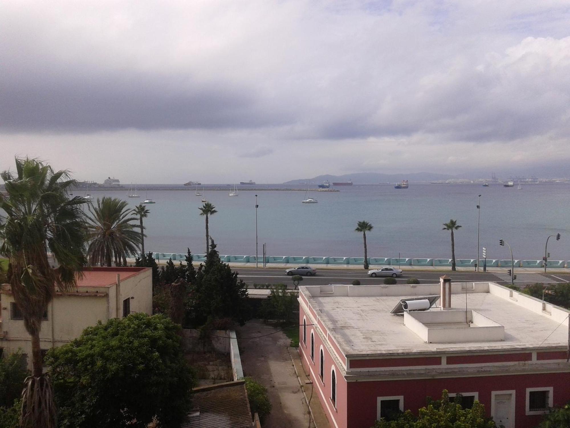 Ac Hotel La Linea By Marriott La Línea de la Concepción Εξωτερικό φωτογραφία