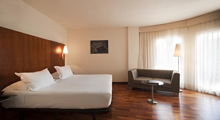 Ac Hotel La Linea By Marriott La Línea de la Concepción Εξωτερικό φωτογραφία